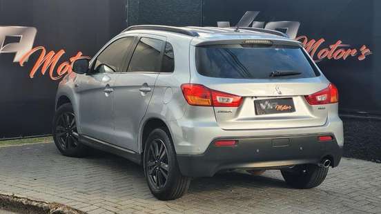 MITSUBISHI-ASX-2010
