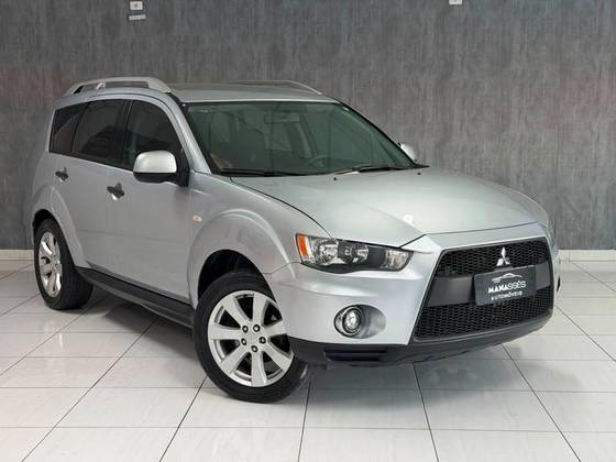 MITSUBISHI OUTLANDER 2.4 4X4 16V GASOLINA 4P AUTOMÁTICO