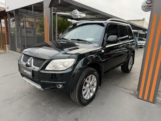 MITSUBISHI PAJERO 2.5 HD 4X4 8V TURBO INTERCOOLER DIESEL 4P MANUAL MITSUBISHI PAJERO 2.5 HD 4X4 8V TURBO INTERCOOLER DIESEL 4P MANUAL