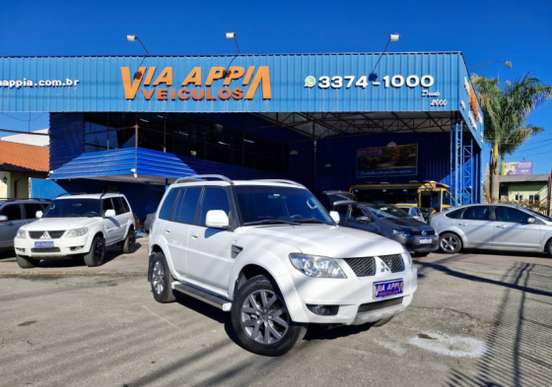 MITSUBISHI-PAJERO TR4-2.0 4X2 16V 140CV FLEX 4P AUTOMÁTICO MITSUBISHI-PAJERO TR4-2013