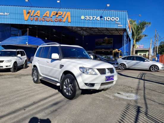 MITSUBISHI-PAJERO TR4-2013