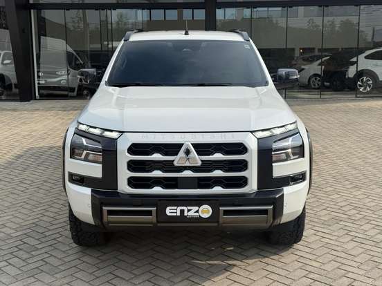 MITSUBISHI-TRITON-2.4 BITURBO DIESEL CD KATANA 4X4 AUTOMÁTICO MITSUBISHI-TRITON-2025