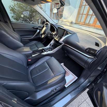 MITSUBISHI-ECLIPSE CROSS-2024