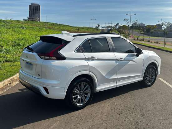 MITSUBISHI-ECLIPSE CROSS-1.5 MIVEC TURBO GASOLINA RUSH CVT MITSUBISHI-ECLIPSE CROSS-2025