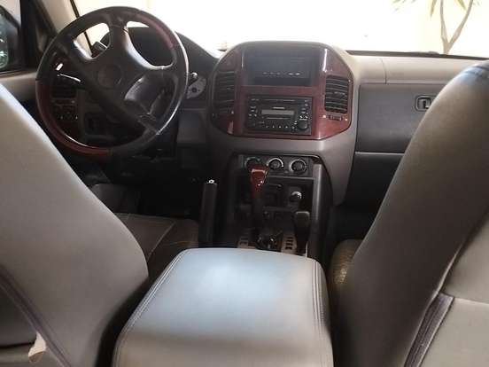 MITSUBISHI-PAJERO-2005