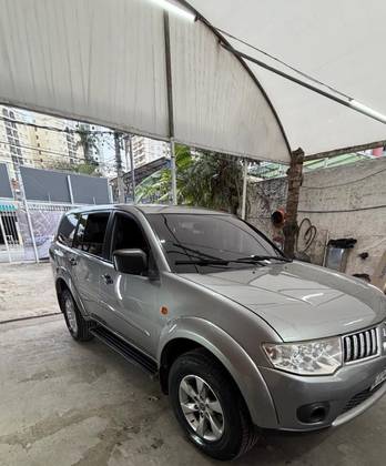 MITSUBISHI PAJERO DAKAR 3.2 HPE 4X4 7 LUGARES 16V TURBO INTERCOOLER DIESEL 4P AUTOMÁTICO