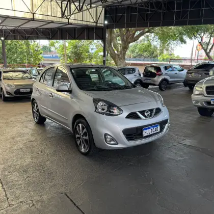 NISSAN MARCH 1.6 SL 16V FLEX 4P XTRONIC NISSAN MARCH 1.6 SL 16V FLEX 4P XTRONIC