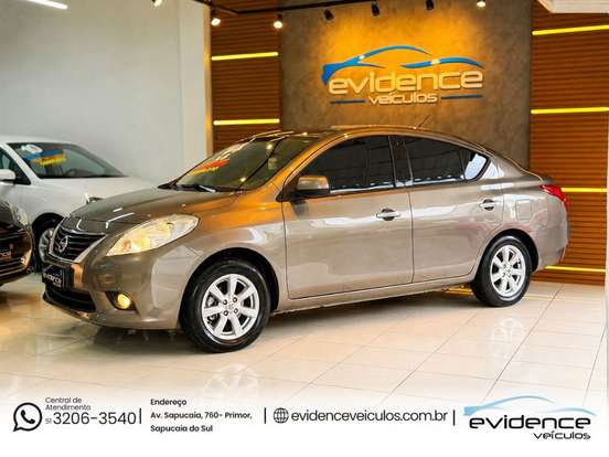 NISSAN-VERSA-2014