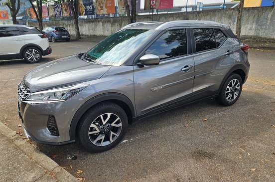 NISSAN-KICKS-2023