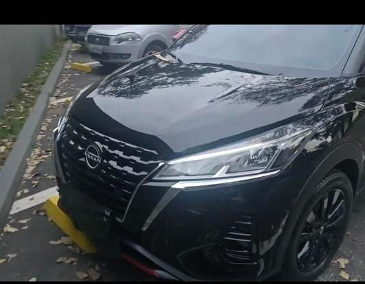 NISSAN-KICKS-2023