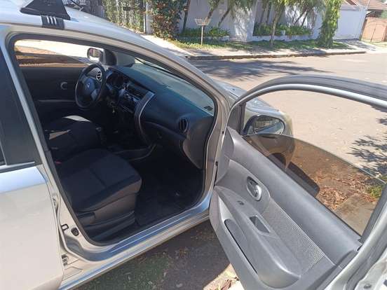 NISSAN-LIVINA-1.6 16V FLEX 4P MANUAL NISSAN-LIVINA-2013