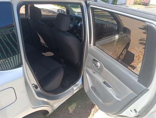 NISSAN-LIVINA-2013