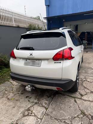 PEUGEOT-2008-2015