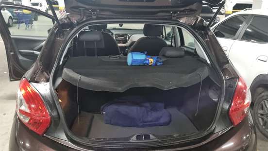 PEUGEOT-208-2013