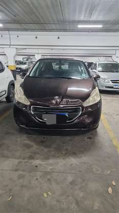 PEUGEOT-208-2013