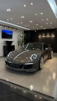 PORSCHE-911-2018