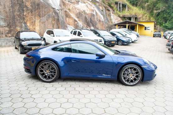 PORSCHE-911-2022