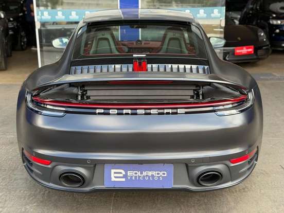 PORSCHE-911-2023