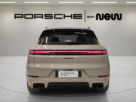 PORSCHE-CAYENNE-2025