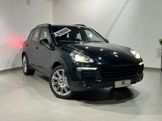 PORSCHE-CAYENNE-2017