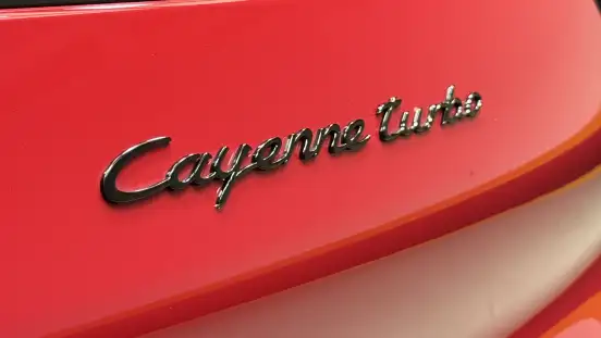 PORSCHE-CAYENNE-2022