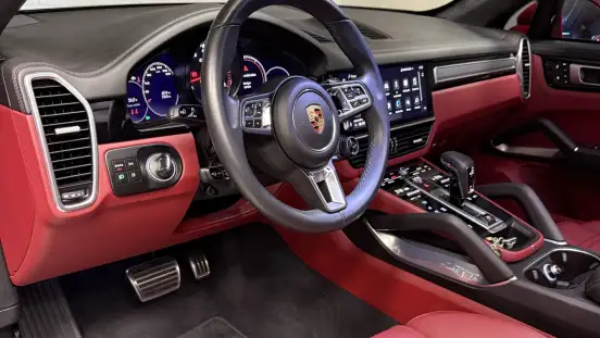 PORSCHE-CAYENNE-2022