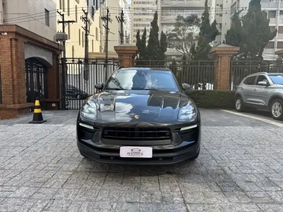 PORSCHE-MACAN-2022