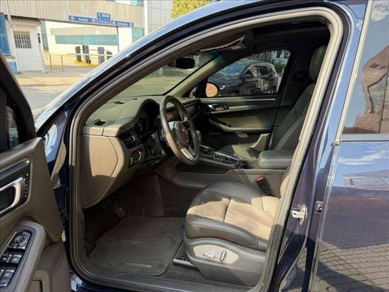 PORSCHE-MACAN-2019