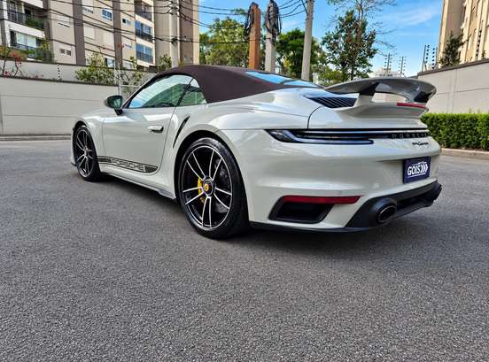 PORSCHE-911-2023