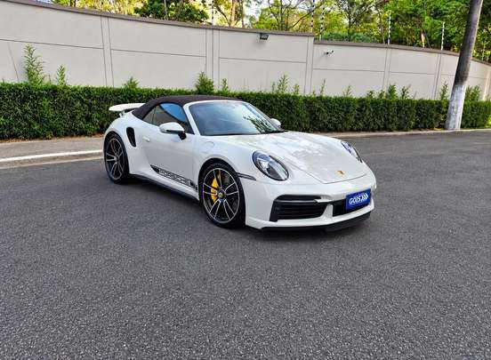 PORSCHE-911-2023