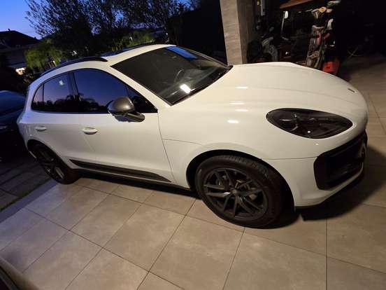PORSCHE-MACAN-2025