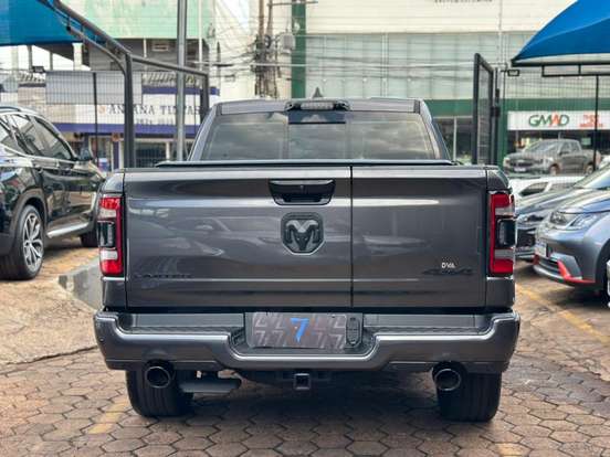 RAM-1500-5.7 V8 GASOLINA LIMITED NIGHT EDITION CD 4X4 AUTOMÁTICO RAM-1500-2023