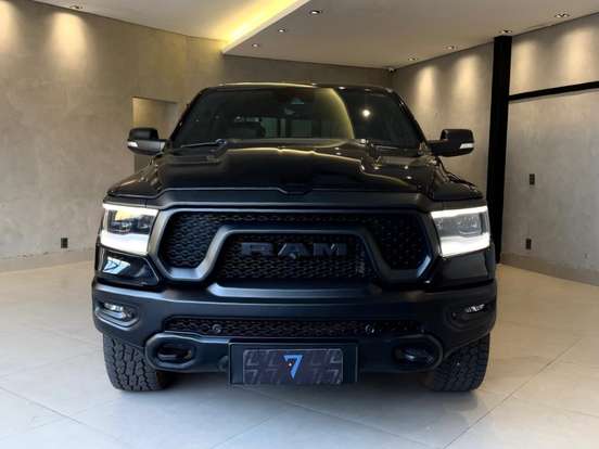 RAM-1500-5.7 V8 GASOLINA REBEL CD 4X4 AUTOMÁTICO RAM-1500-2022