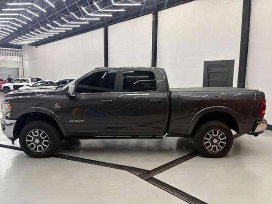 RAM-3500-6.7 I6 TURBO DIESEL LIMITED LONGHORN CD 4X4 AUTOMÁTICO RAM-3500-2024