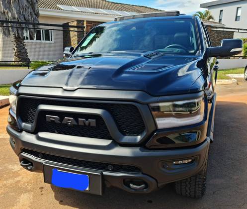 RAM 1500 5.7 V8 GASOLINA REBEL CD 4X4 AUTOMÁTICO
