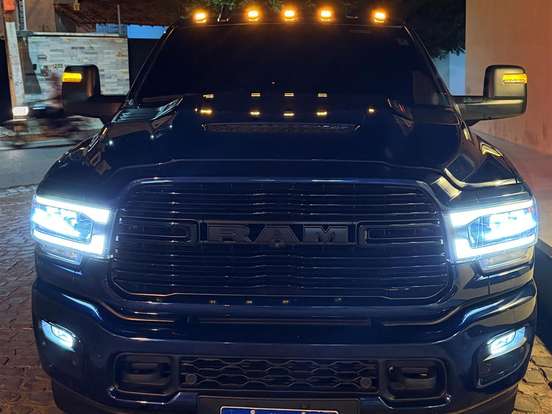 RAM-2500-6.7 I6 TURBO DIESEL LARAMIE NIGHT EDITION CD 4X4 AUTOMÁTICO RAM-2500-2024