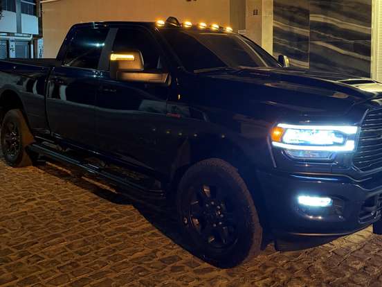 RAM-2500-6.7 I6 TURBO DIESEL LARAMIE NIGHT EDITION CD 4X4 AUTOMÁTICO RAM-2500-2024