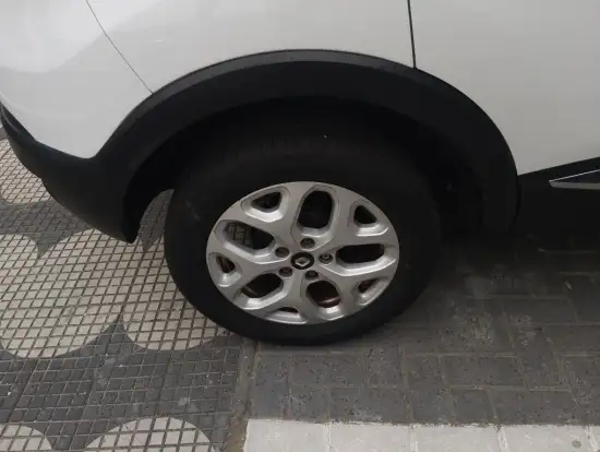 RENAULT-CAPTUR-2018
