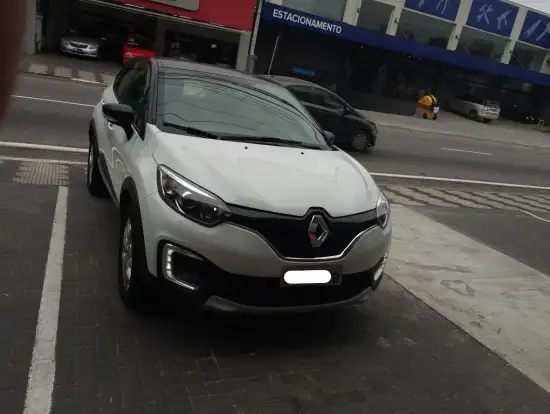 RENAULT-CAPTUR-2018