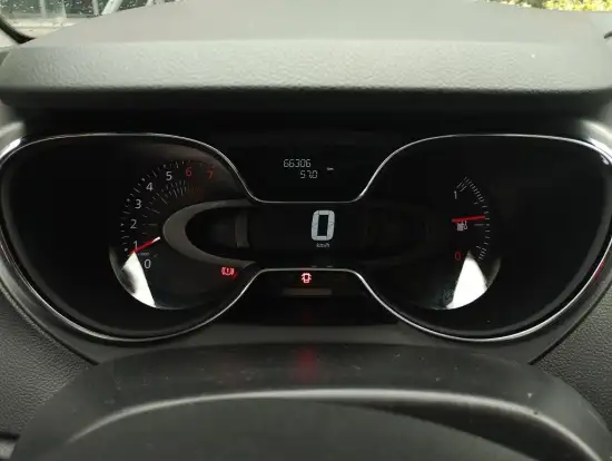 RENAULT-CAPTUR-1.6 16V SCE FLEX ZEN MANUAL RENAULT-CAPTUR-2018