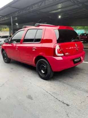 RENAULT-CLIO-2015