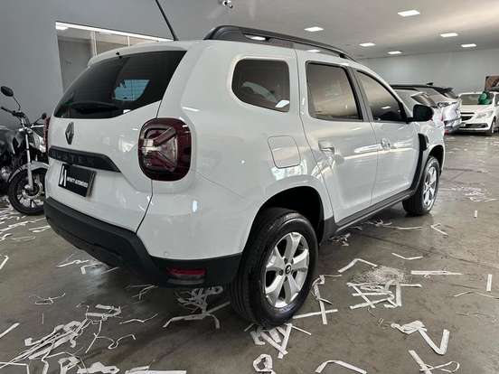 RENAULT-DUSTER-2024