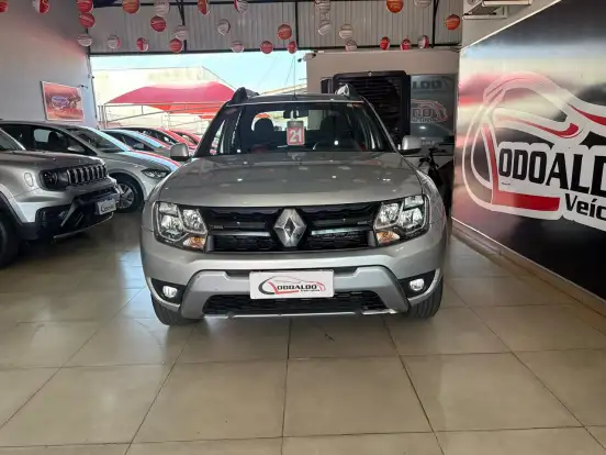 RENAULT-DUSTER OROCH-2020