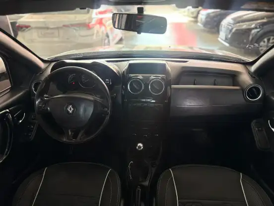 RENAULT-DUSTER OROCH-2020
