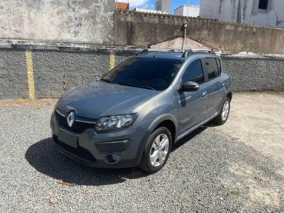 RENAULT SANDERO 1.6 STEPWAY 8V FLEX 4P MANUAL RENAULT SANDERO 1.6 STEPWAY 8V FLEX 4P MANUAL