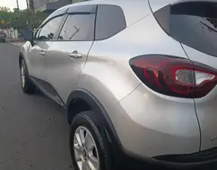 RENAULT CAPTUR 1.6 16V SCE FLEX LIFE X-TRONIC RENAULT CAPTUR 1.6 16V SCE FLEX LIFE X-TRONIC