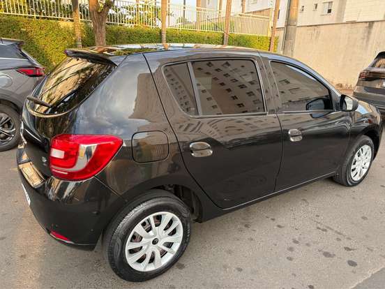 RENAULT-SANDERO-1.6 EXPRESSION 8V FLEX 4P AUTOMATIZADO RENAULT-SANDERO-2014