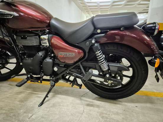 ROYAL ENFIELD-METEOR 350 FIREBALL-2025