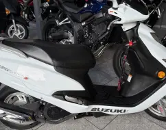 SUZUKI BURGMAN i SUZUKI BURGMAN i