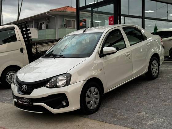 TOYOTA ETIOS 1.5 X SEDAN 16V FLEX 4P MANUAL